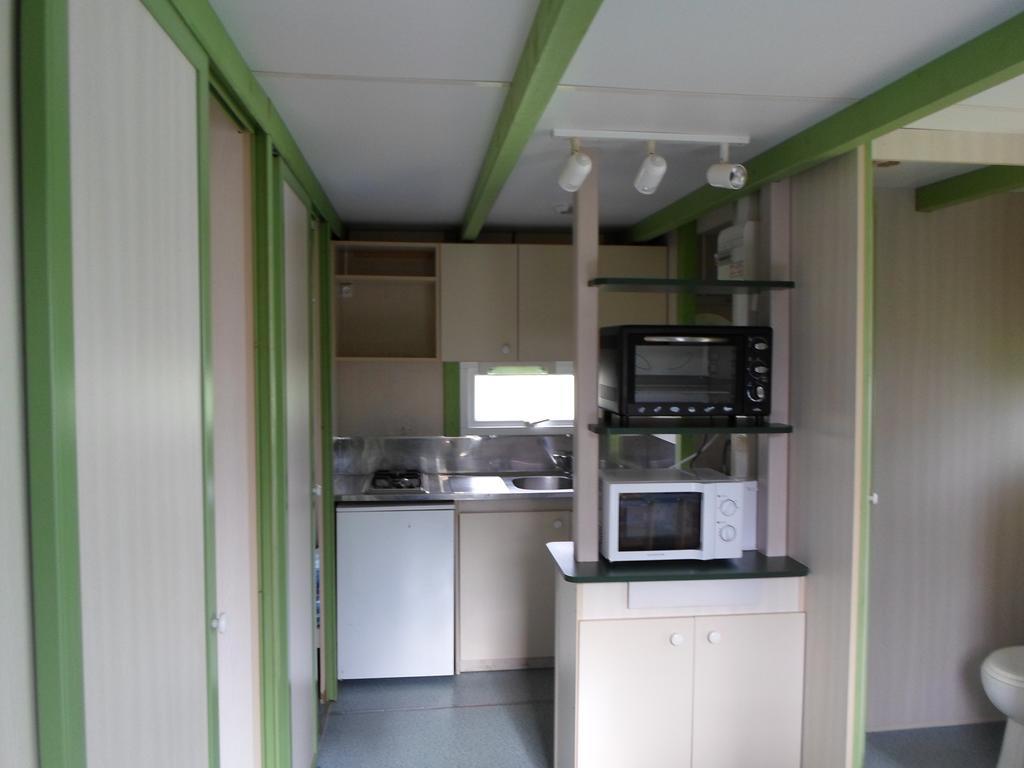 Camping Les Pinasses La Chapelle  Room photo